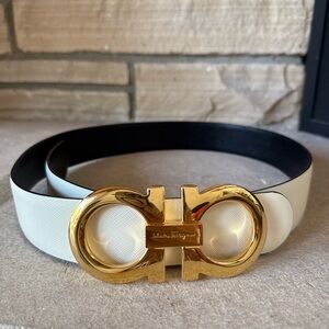 Salvatore Ferragamo Gancini Belt – White/Black  110cm 36-38 us sz